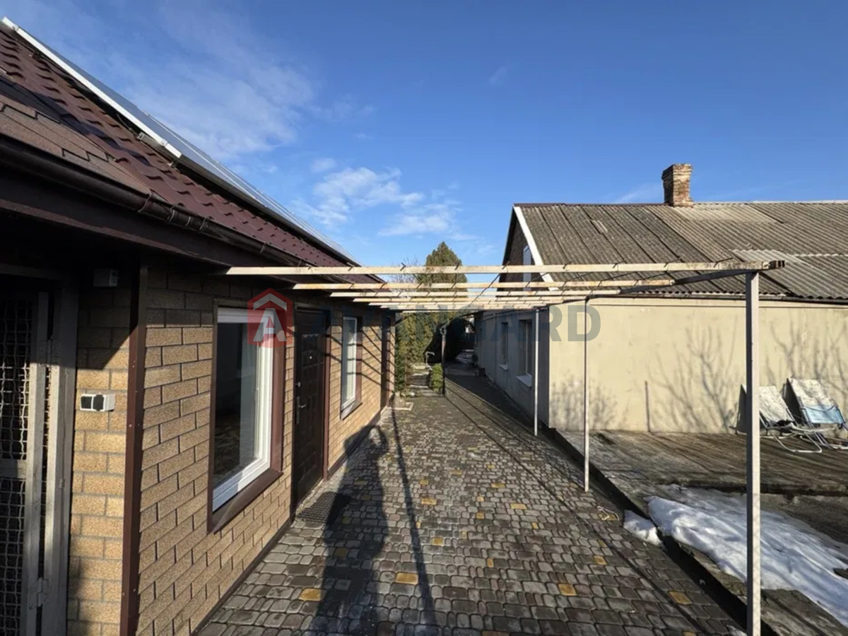 �������, 100 ��.�. ���� 8