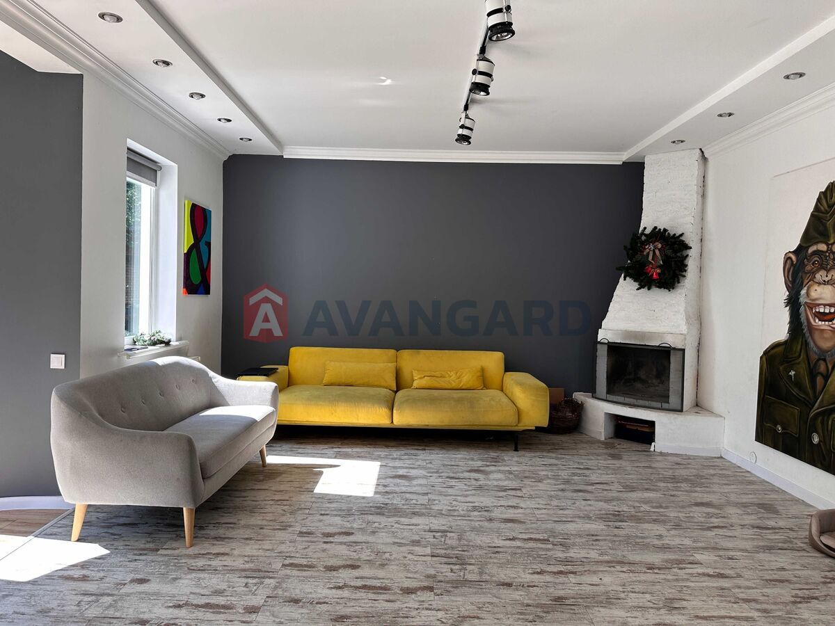 �������, 194 ��.�. ���� 3