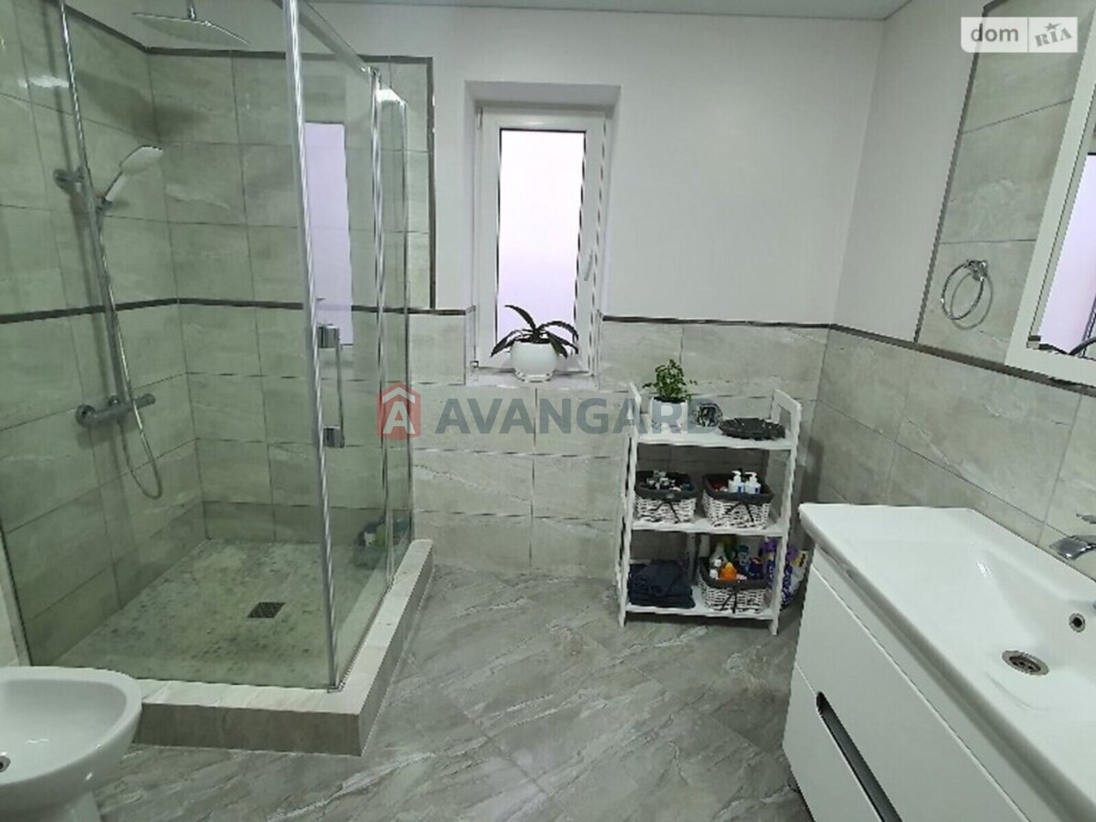 ���, 340 ��.�. ���� 16