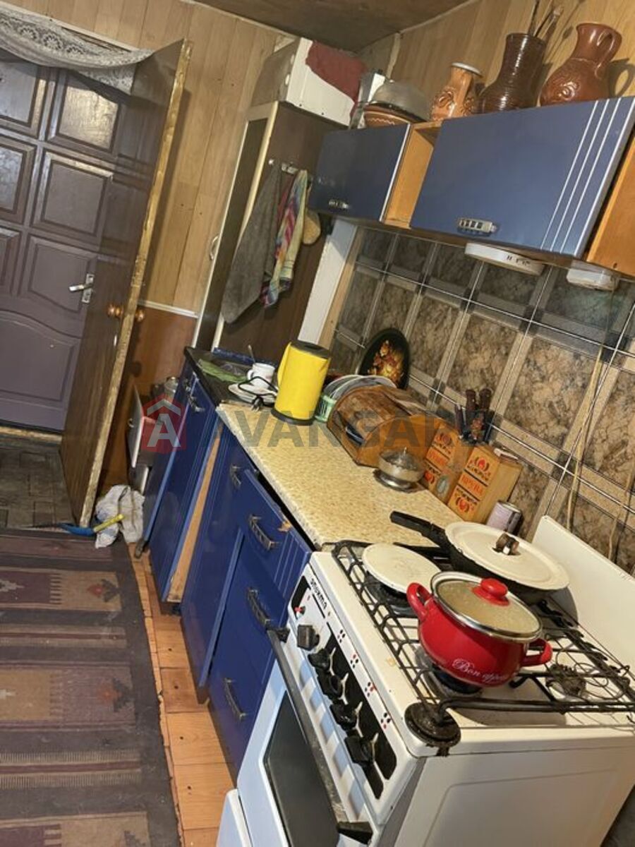 ������� �������, 35 ��.�. ���� 6