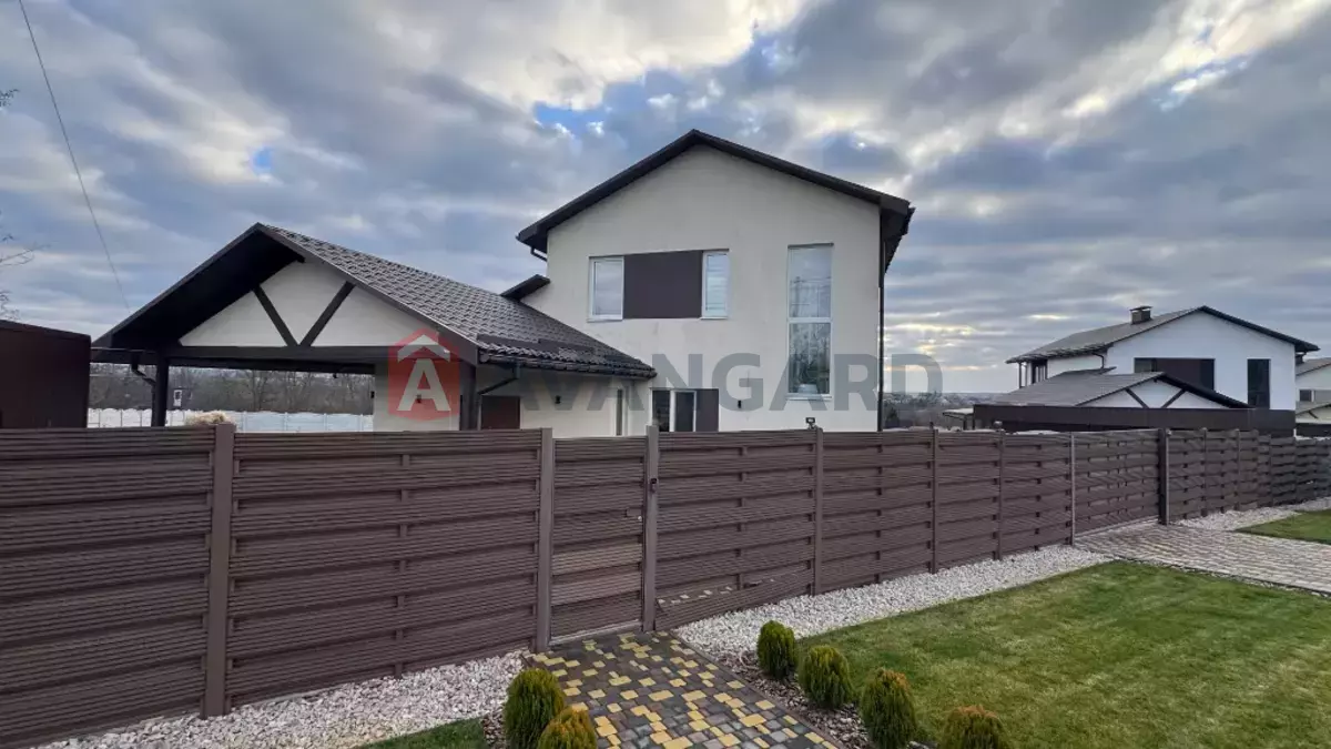 �������, 180 ��.�. ���� 15