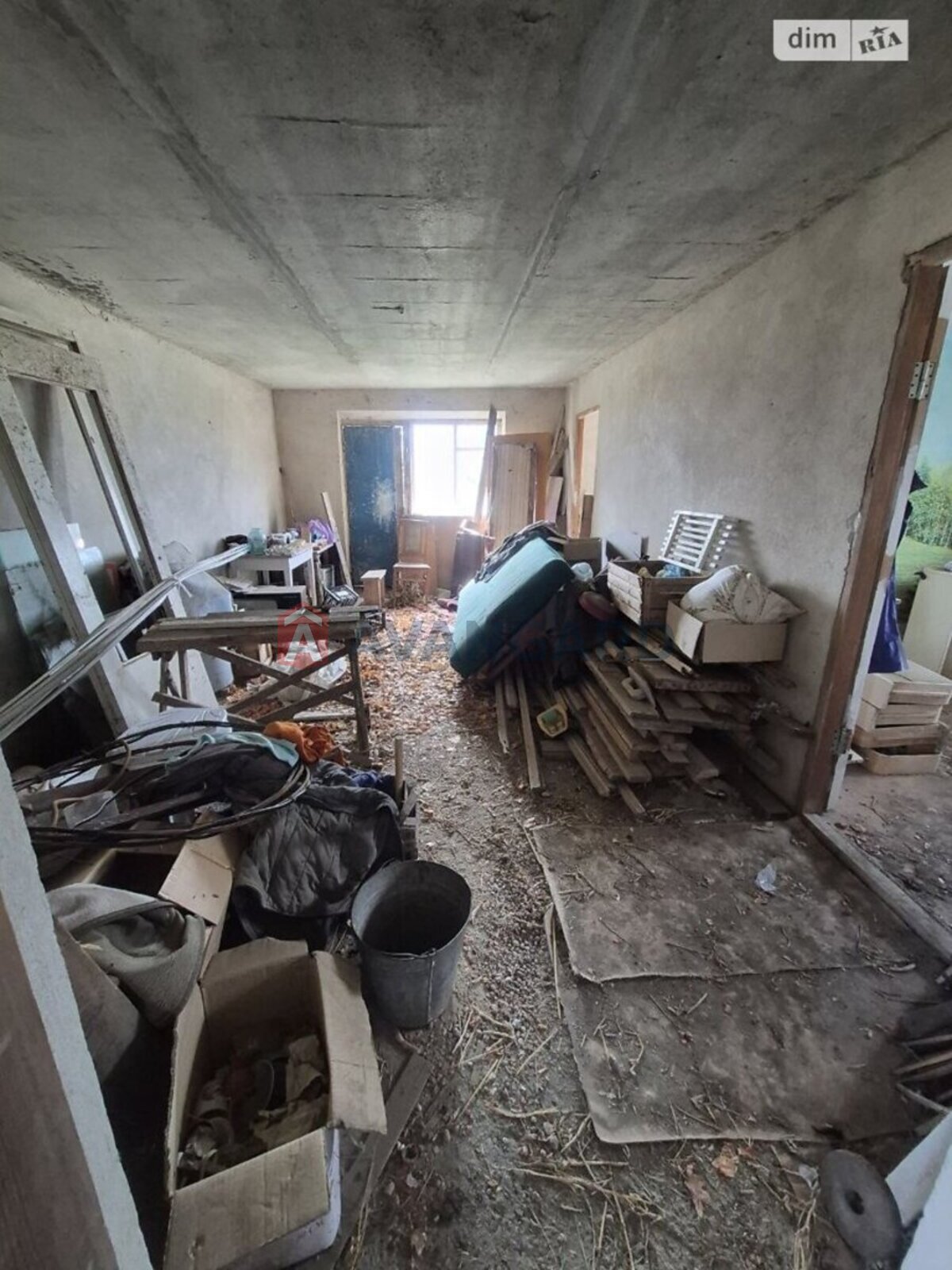 �������, 100 ��.�. ���� 13