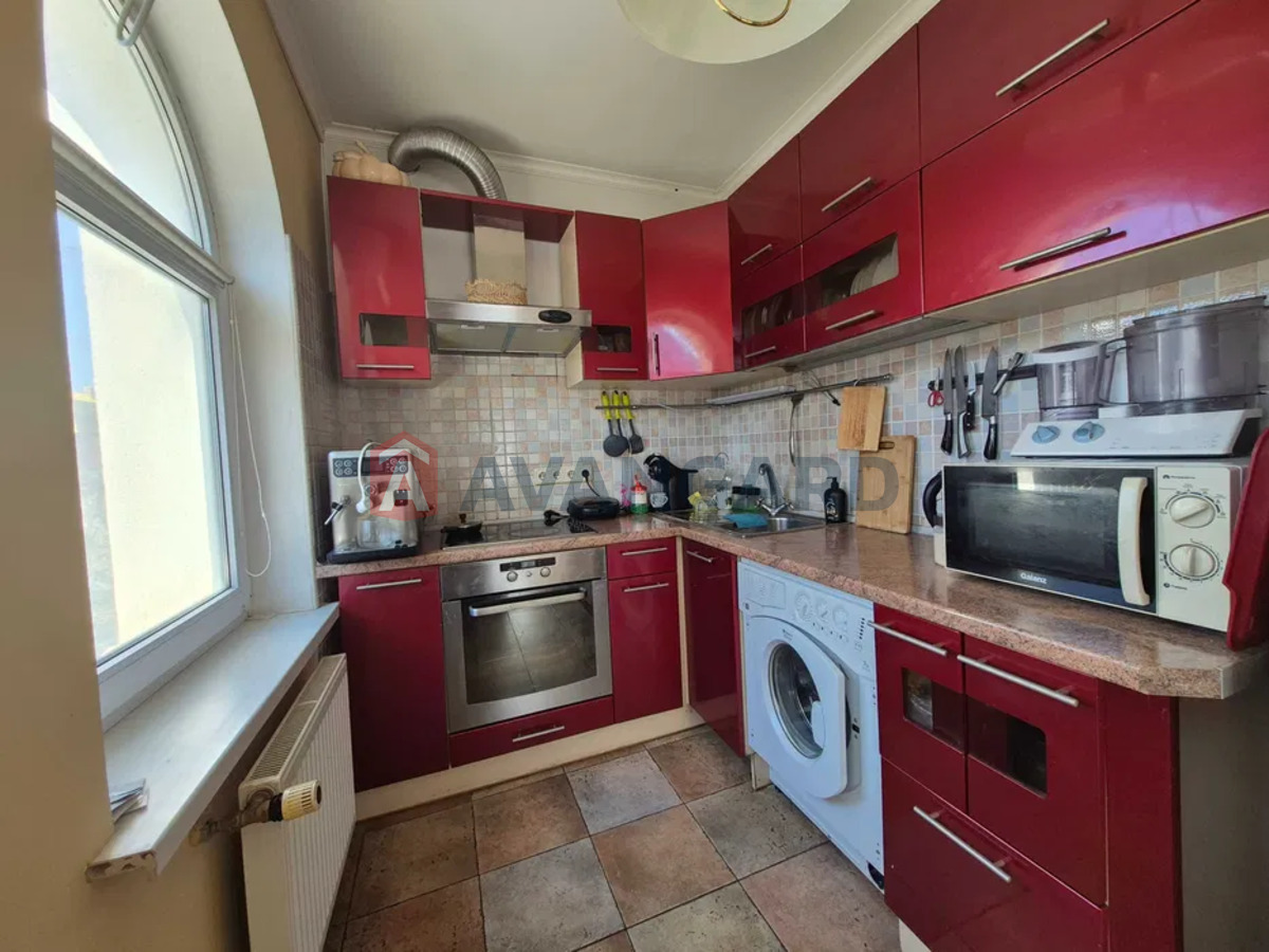 �������, 176 ��.�. ���� 5