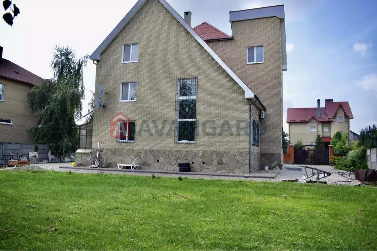 �������, 600 ��.�. ���� 7