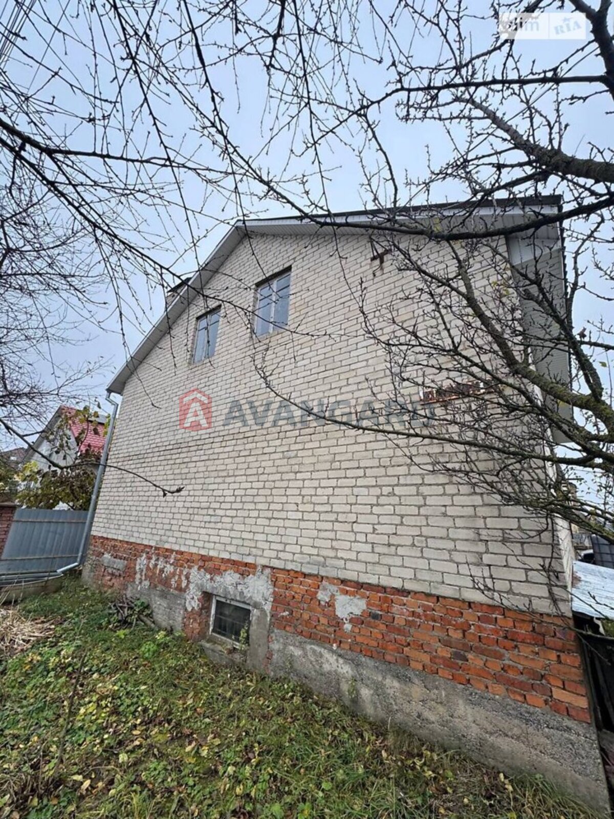 �������, 192 ��.�. ���� 11