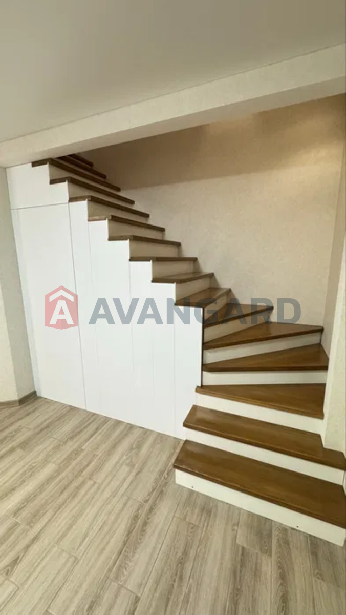 ��������, 66 ��.�. ���� 13