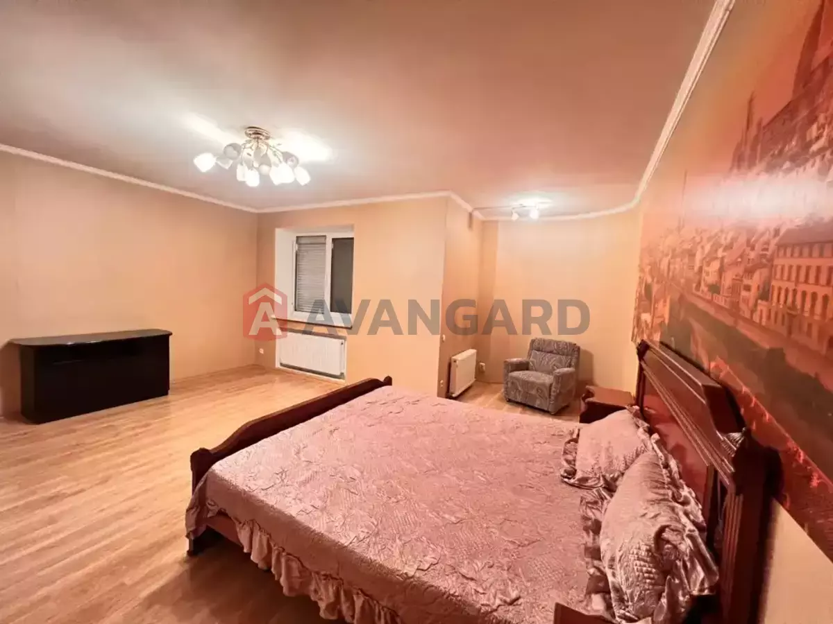 �������, 120 ��.�. ���� 13