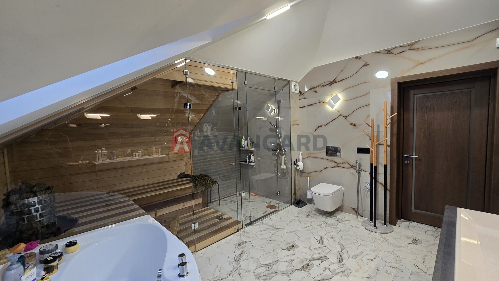 �������, 205 ��.�. ���� 20