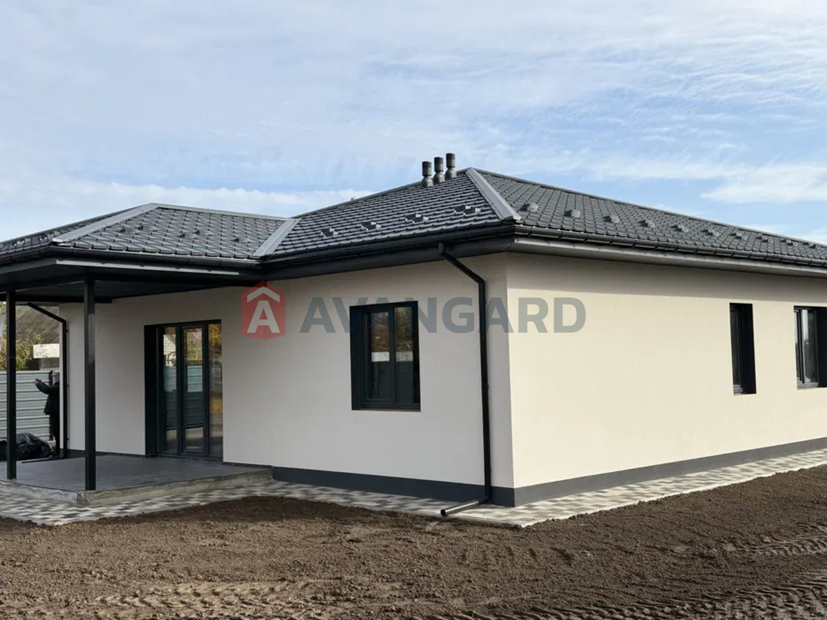 �������, 100 ��.�. ���� 14