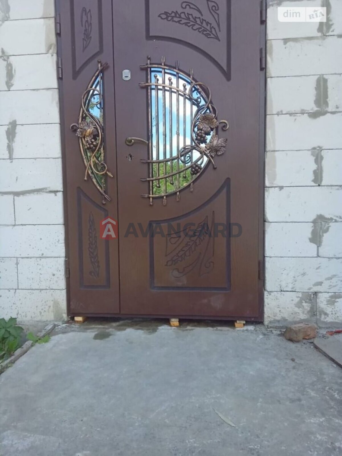 �������, 100 ��.�. ���� 2