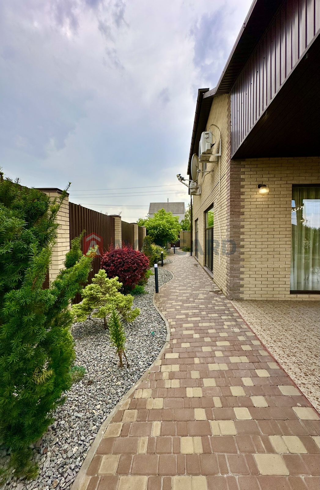 ���, 285 ��.�. ���� 3