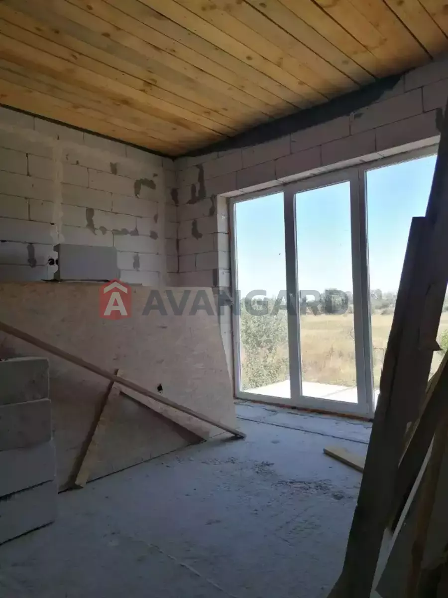 ����, 200 ��.�. ���� 3