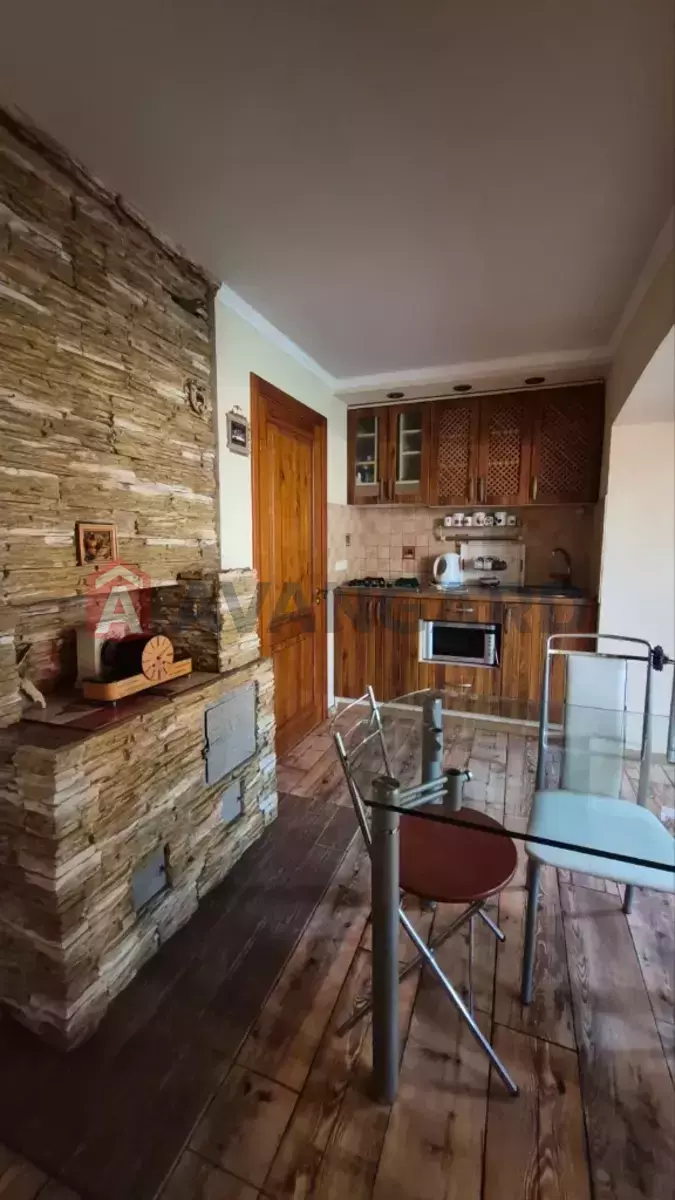 ����, 150 ��.�. ���� 8