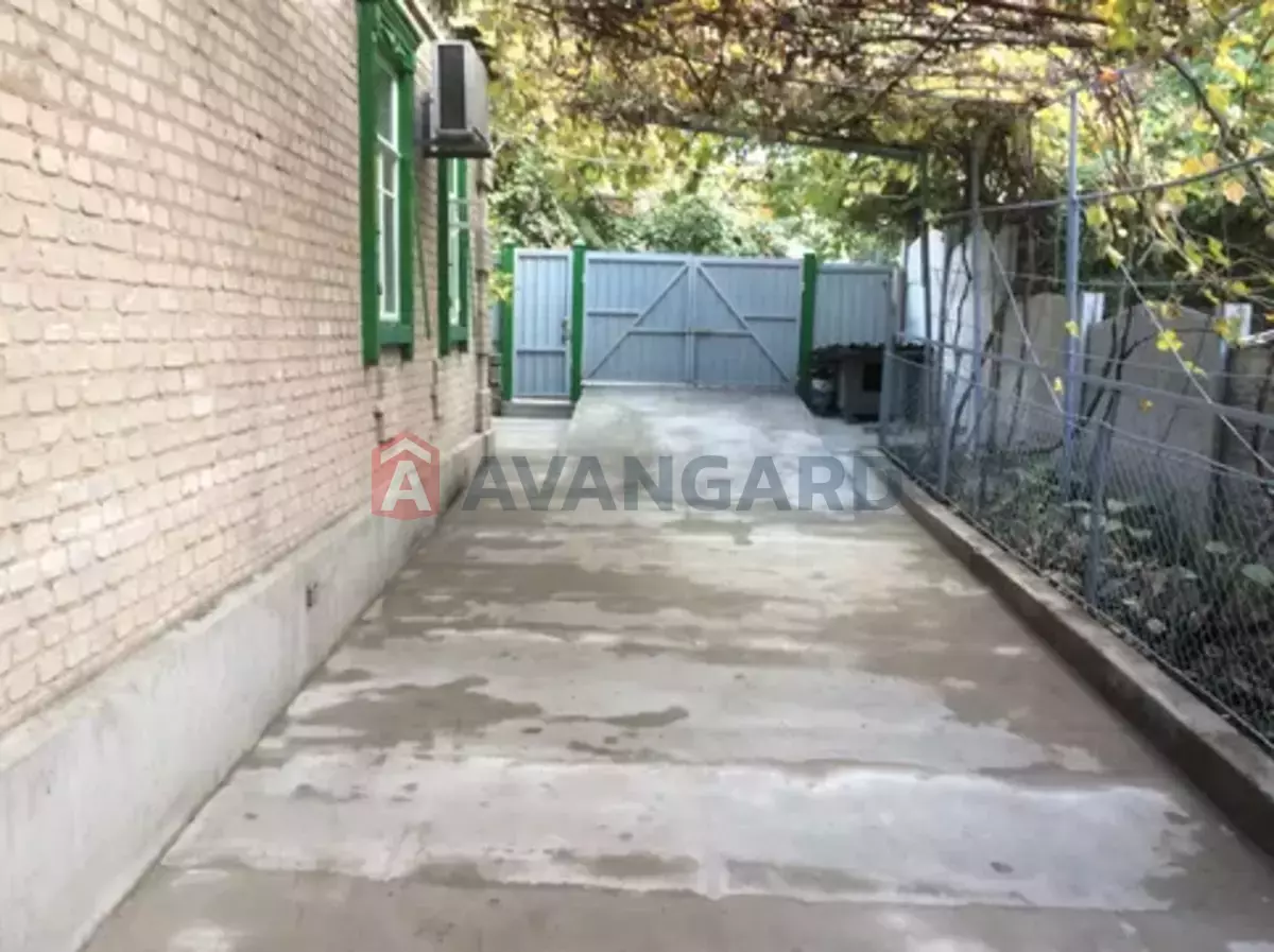 �������, 110 ��.�. ���� 12