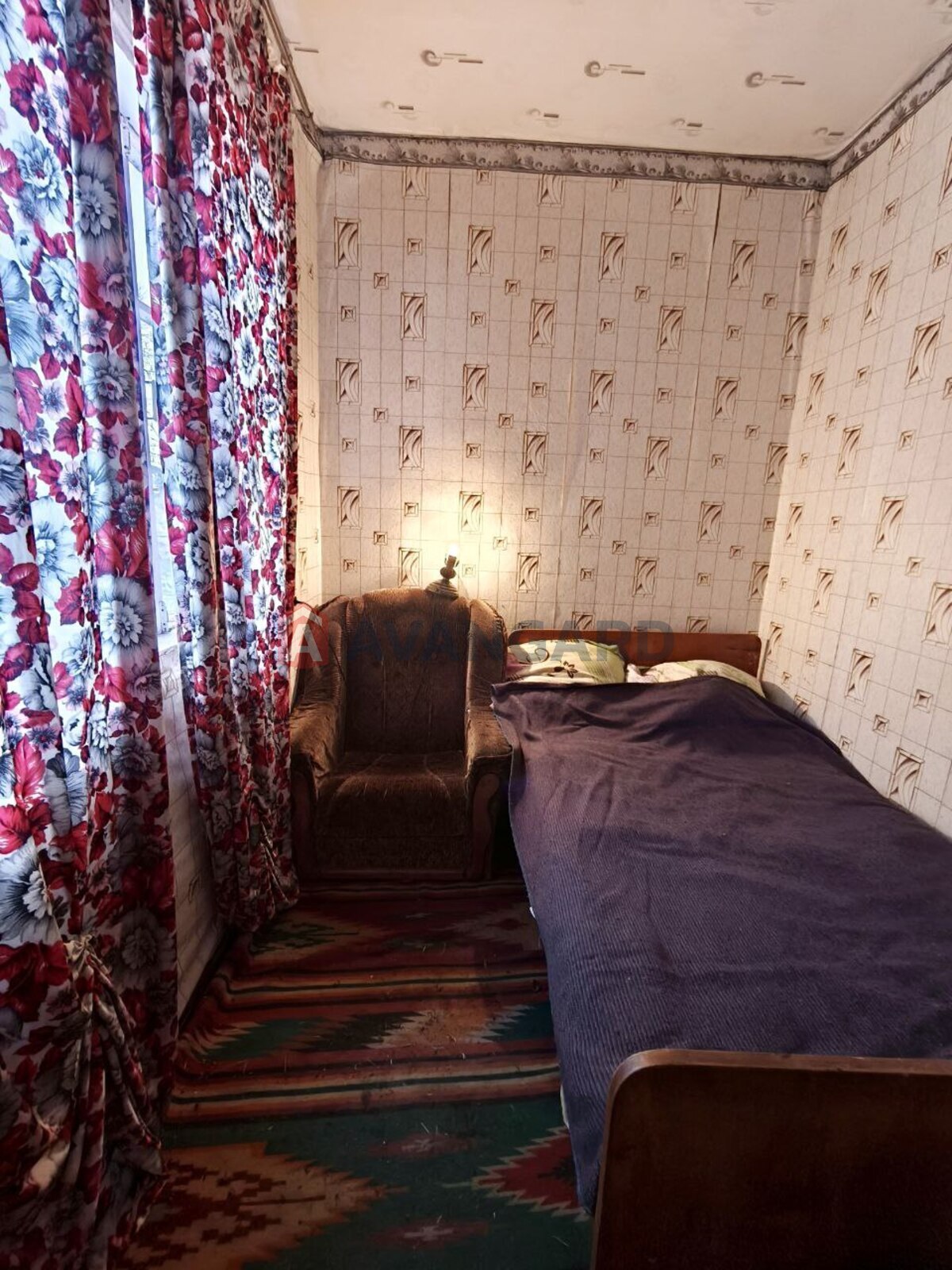 �������, 75 ��.�. ���� 12