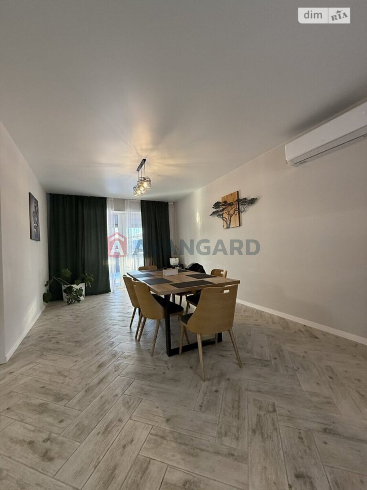 �������, 190 ��.�. ���� 18