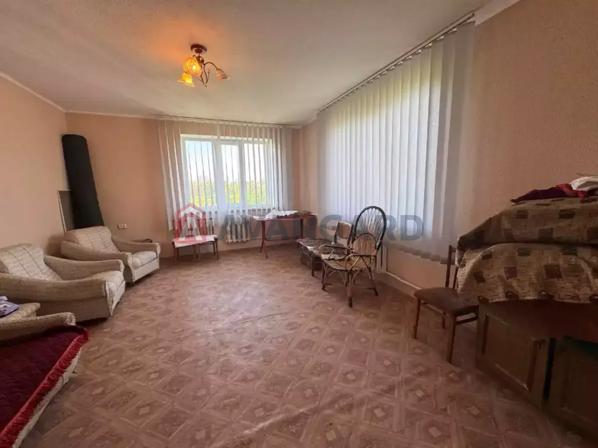 �������, 210 ��.�. ���� 15