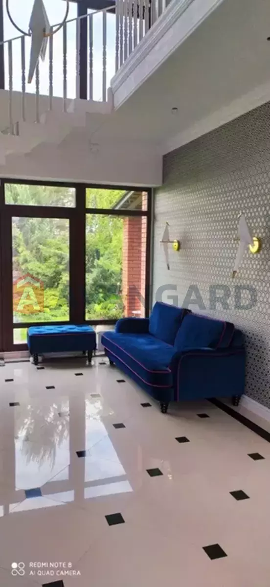 �������, 400 ��.�. ���� 6