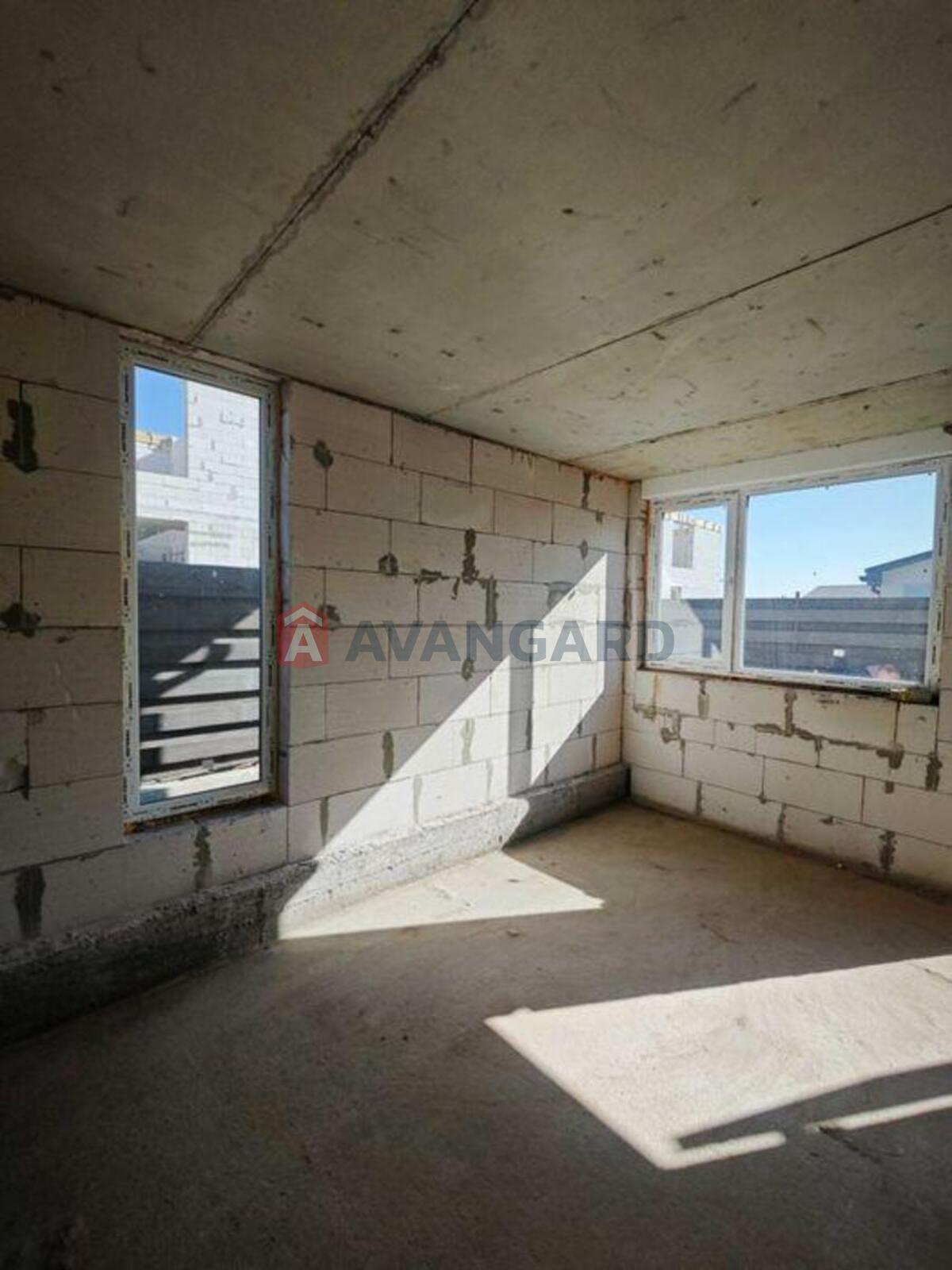 ��������, 33 ��.�. ���� 2