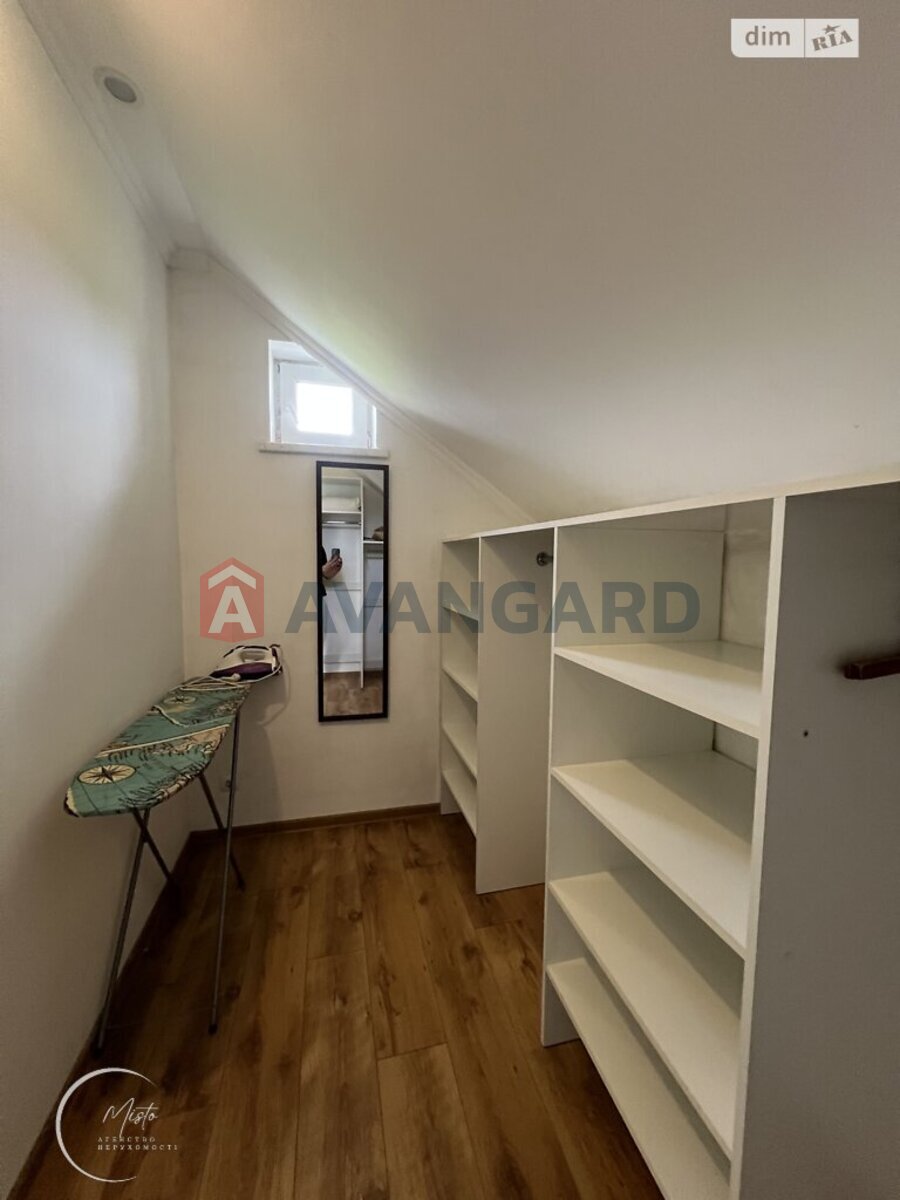 �������, 134 ��.�. ���� 4