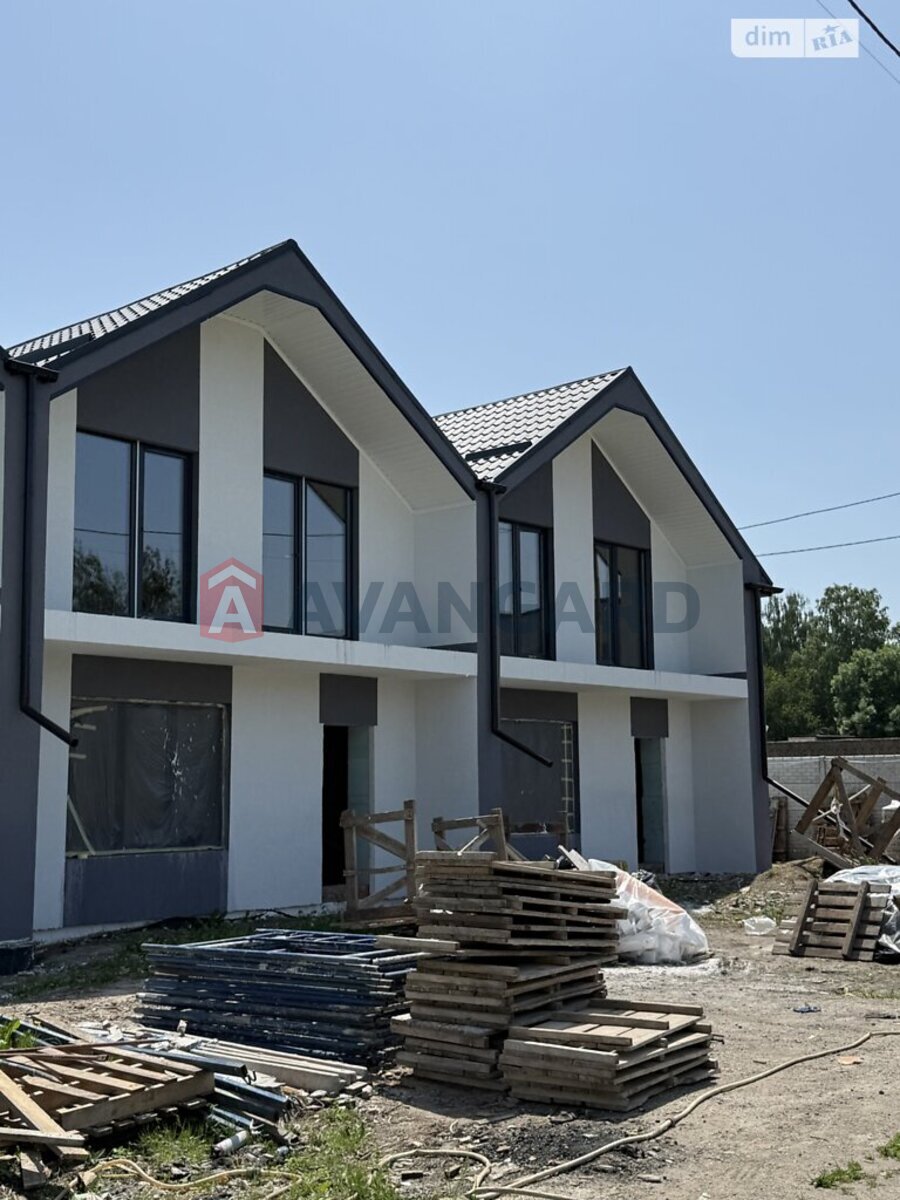 ��������, 110 ��.�. ���� 4