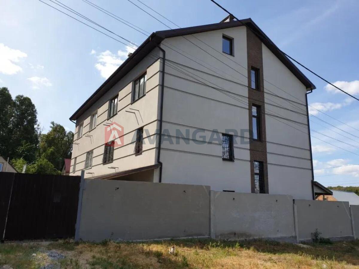 �������, 300 ��.�. ���� 1