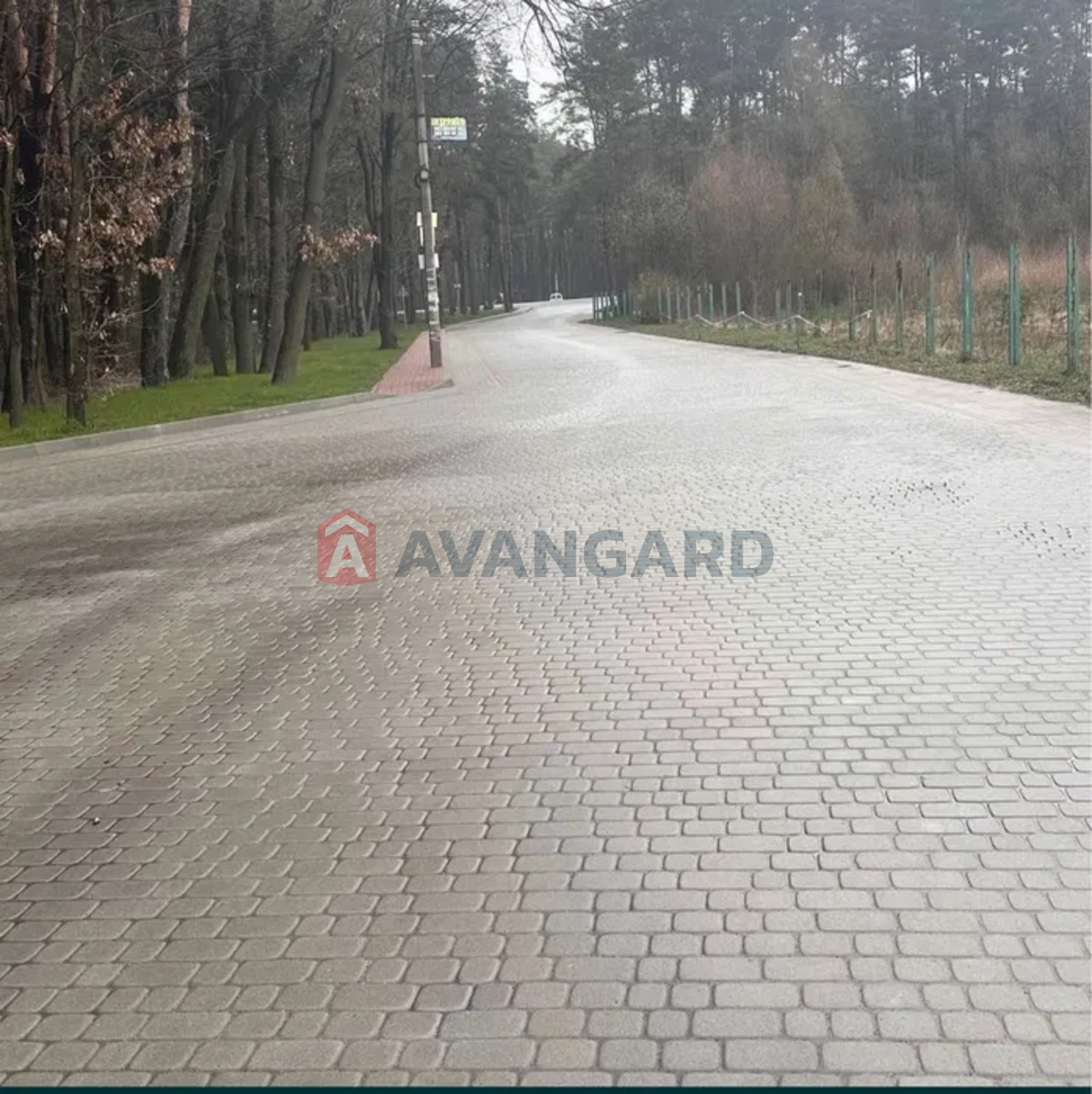 �������, 100 ��.�. ���� 9