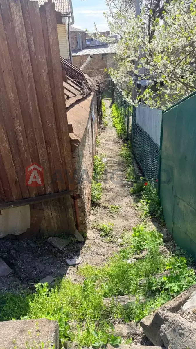 ������� �������, 42 ��.�. ���� 4