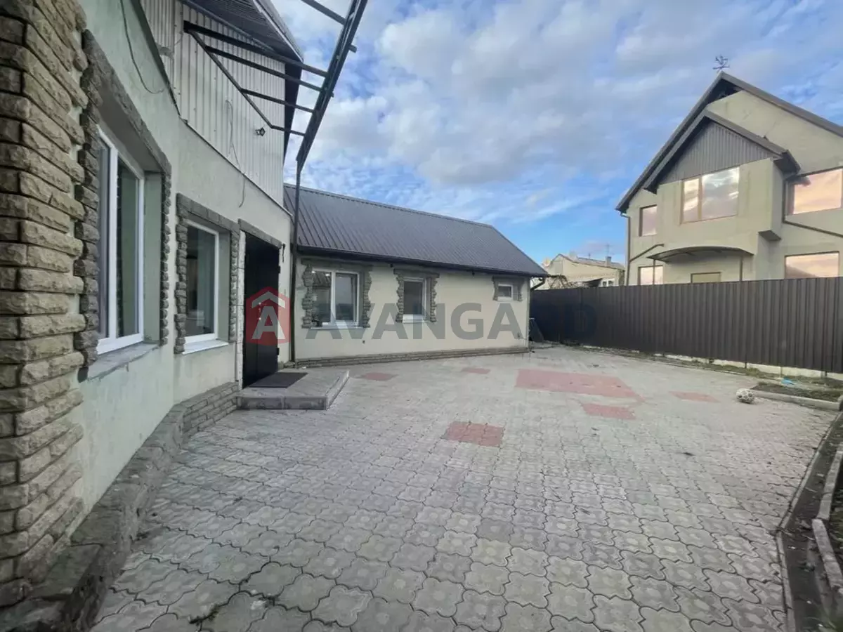 ���, 100 ��.�. ���� 5