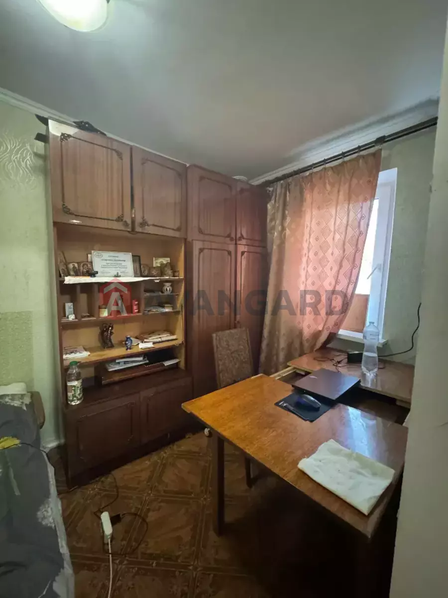 �������, 70 ��.�. ���� 8