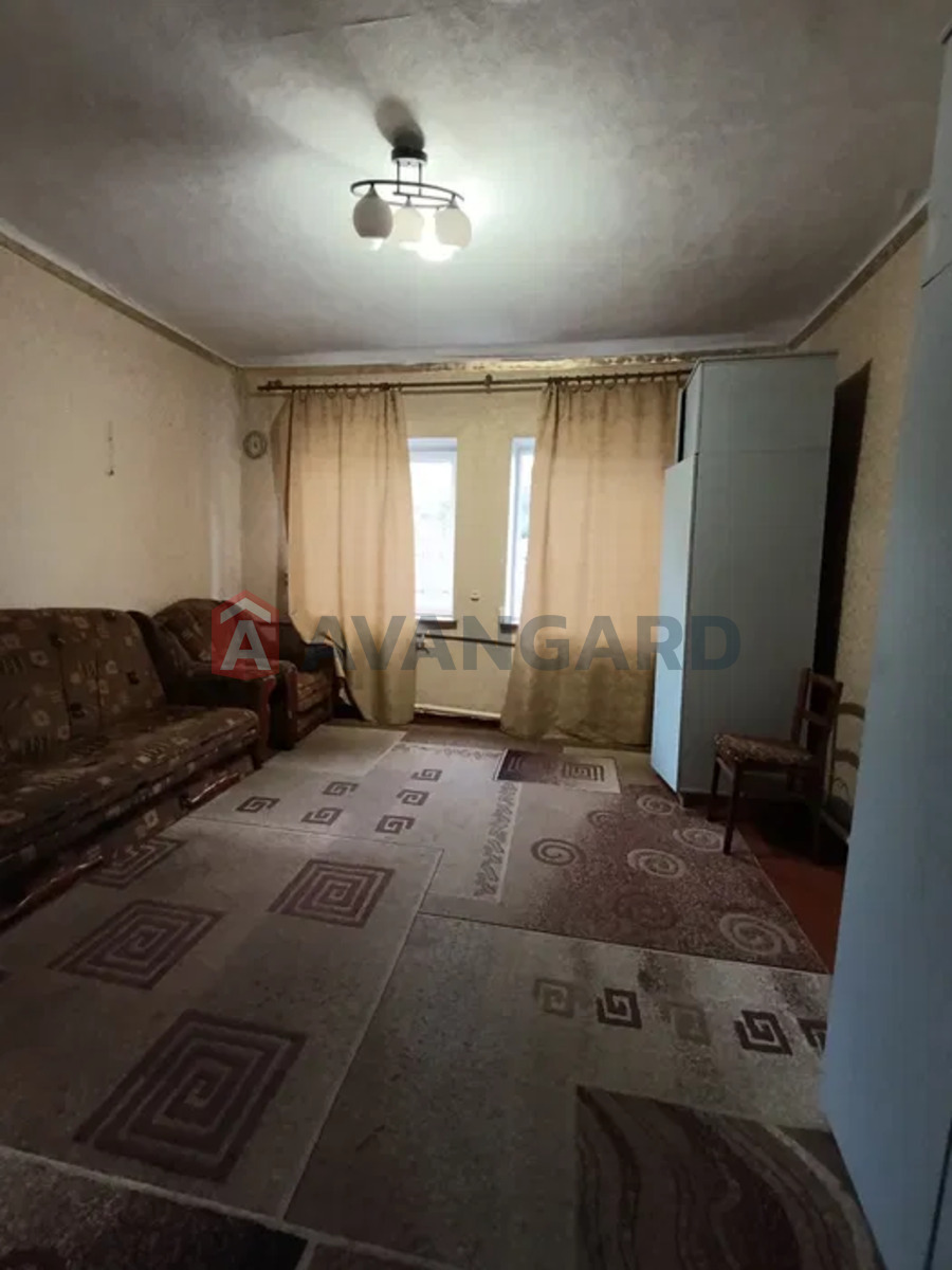 ������� �������, 42 ��.�. ���� 13