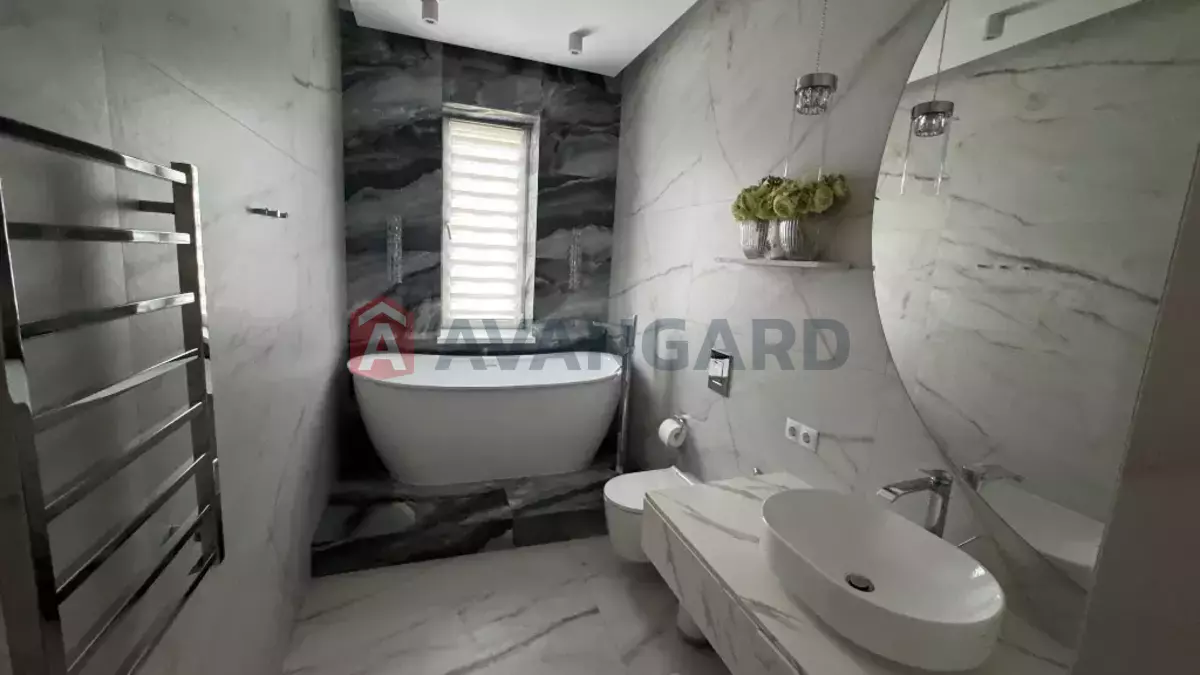 �������, 180 ��.�. ���� 28