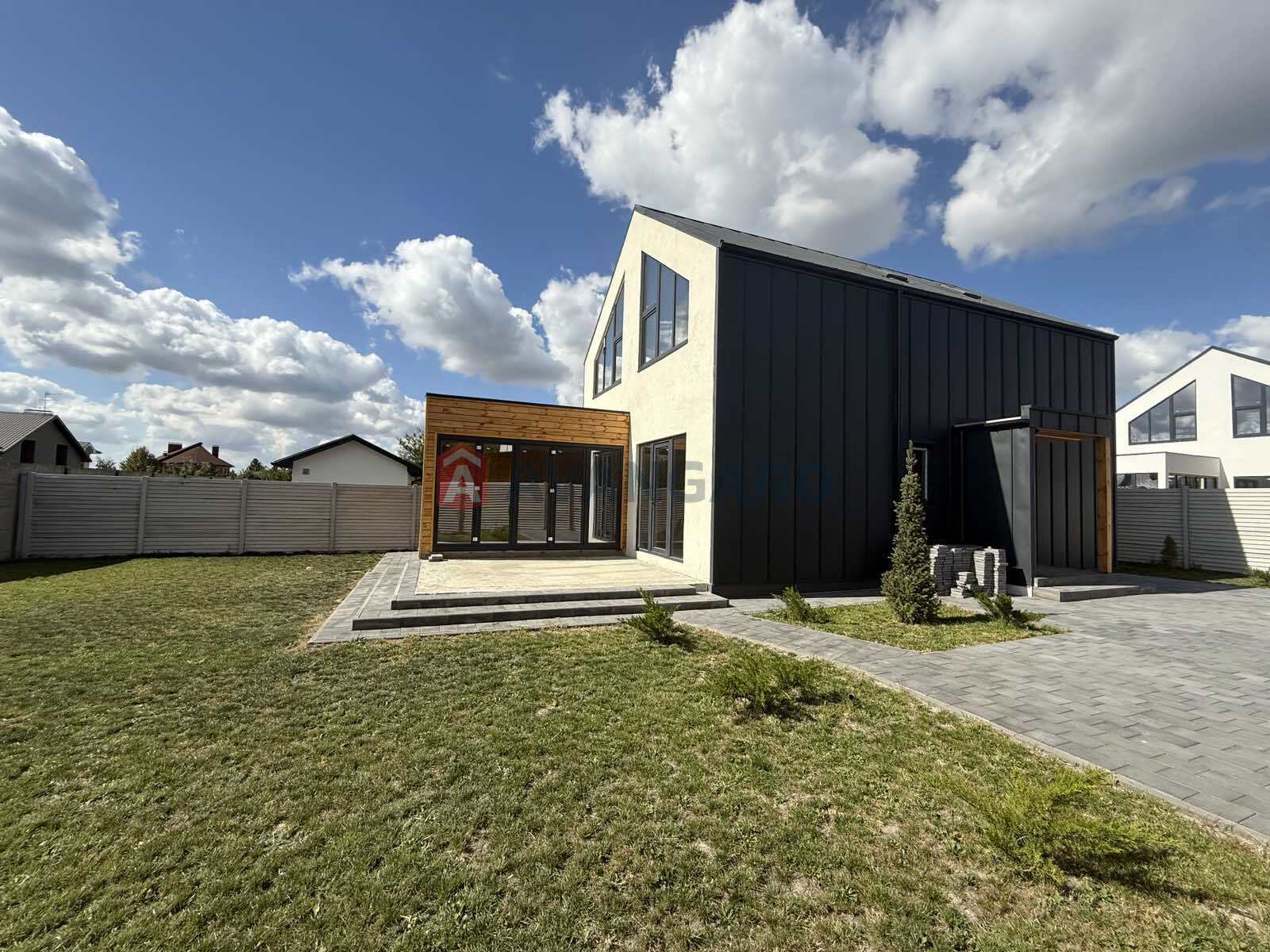 �������, 136 ��.�. ���� 1