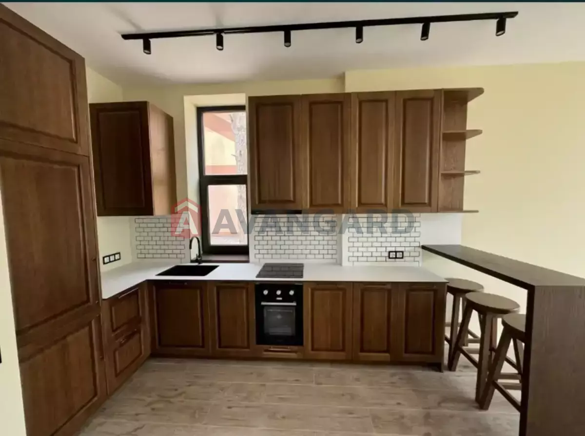 100 ��.�. ���� 7