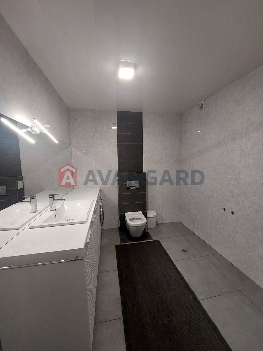 �������, 290 ��.�. ���� 11