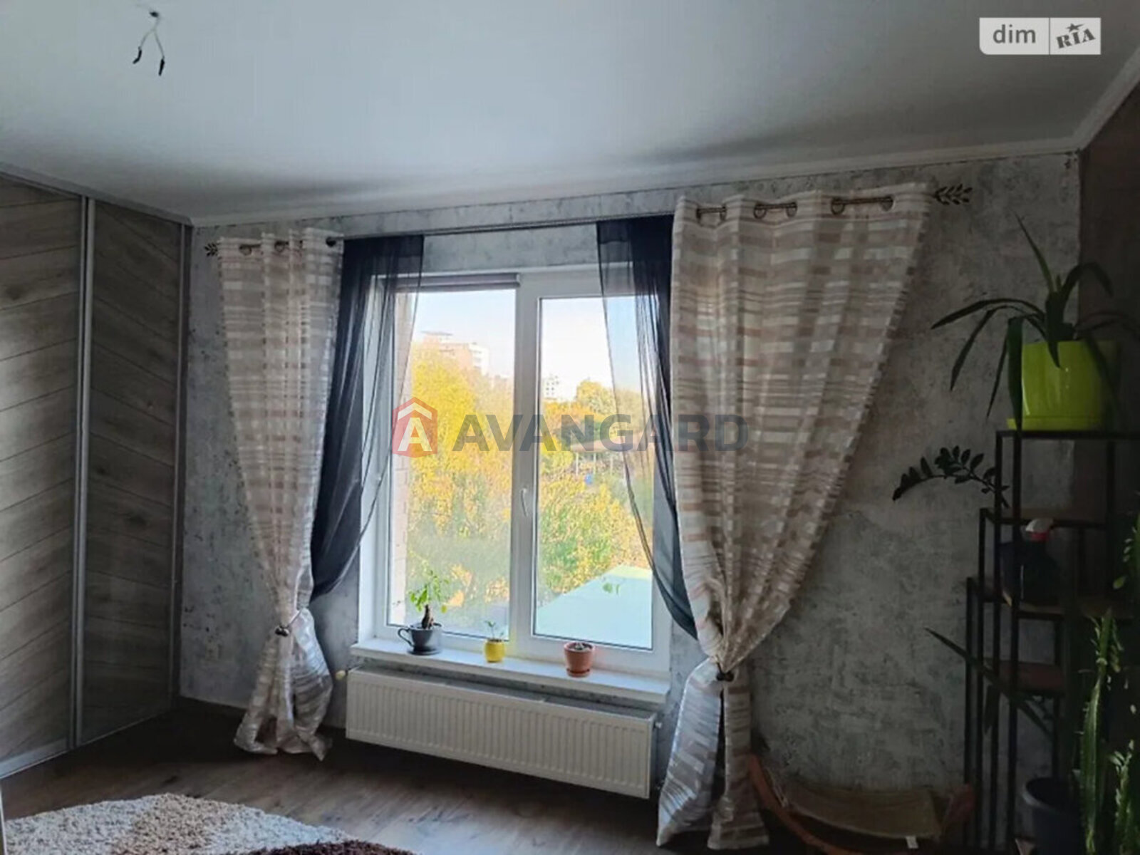 ��������, 77 ��.�. ���� 13