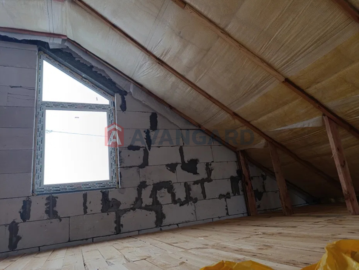 �������, 90 ��.�. ���� 8