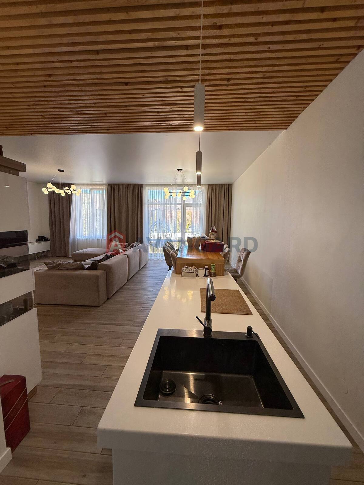 ��������, 170 ��.�. ���� 13