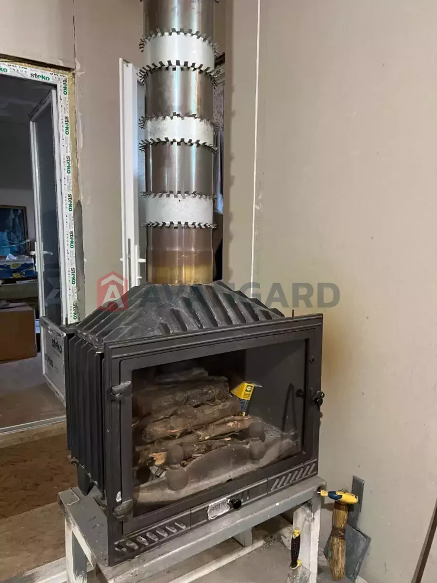 �������, 103 ��.�. ���� 8