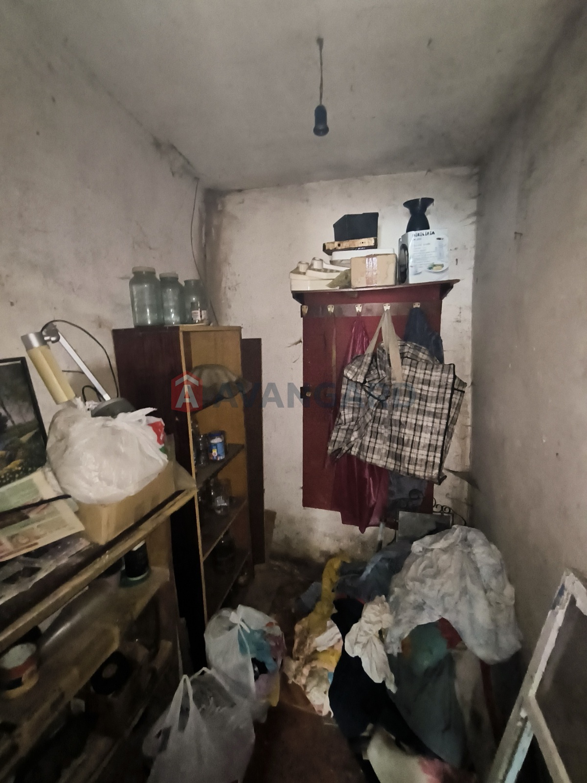 �������, 40 ��.�. ���� 9