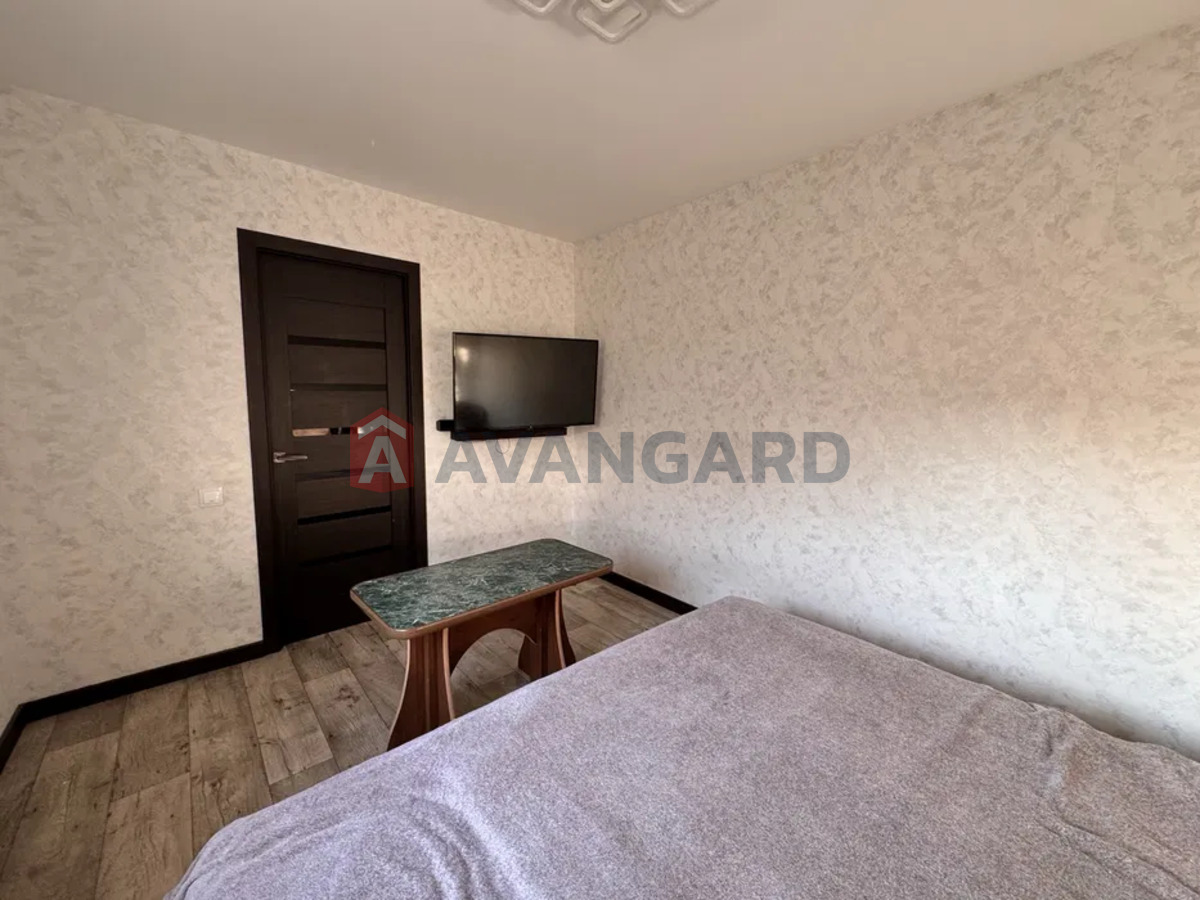 ������� �������, 50 ��.�. ���� 7