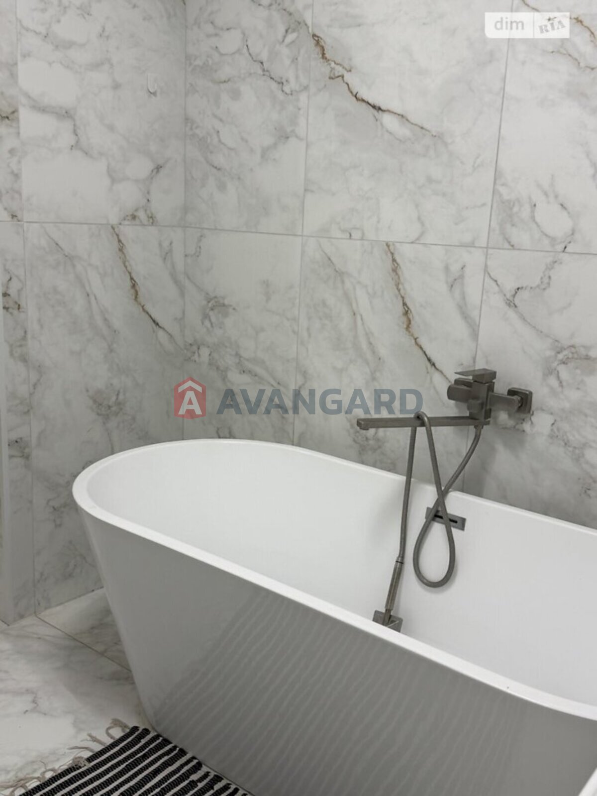 ��������, 76 ��.�. ���� 17