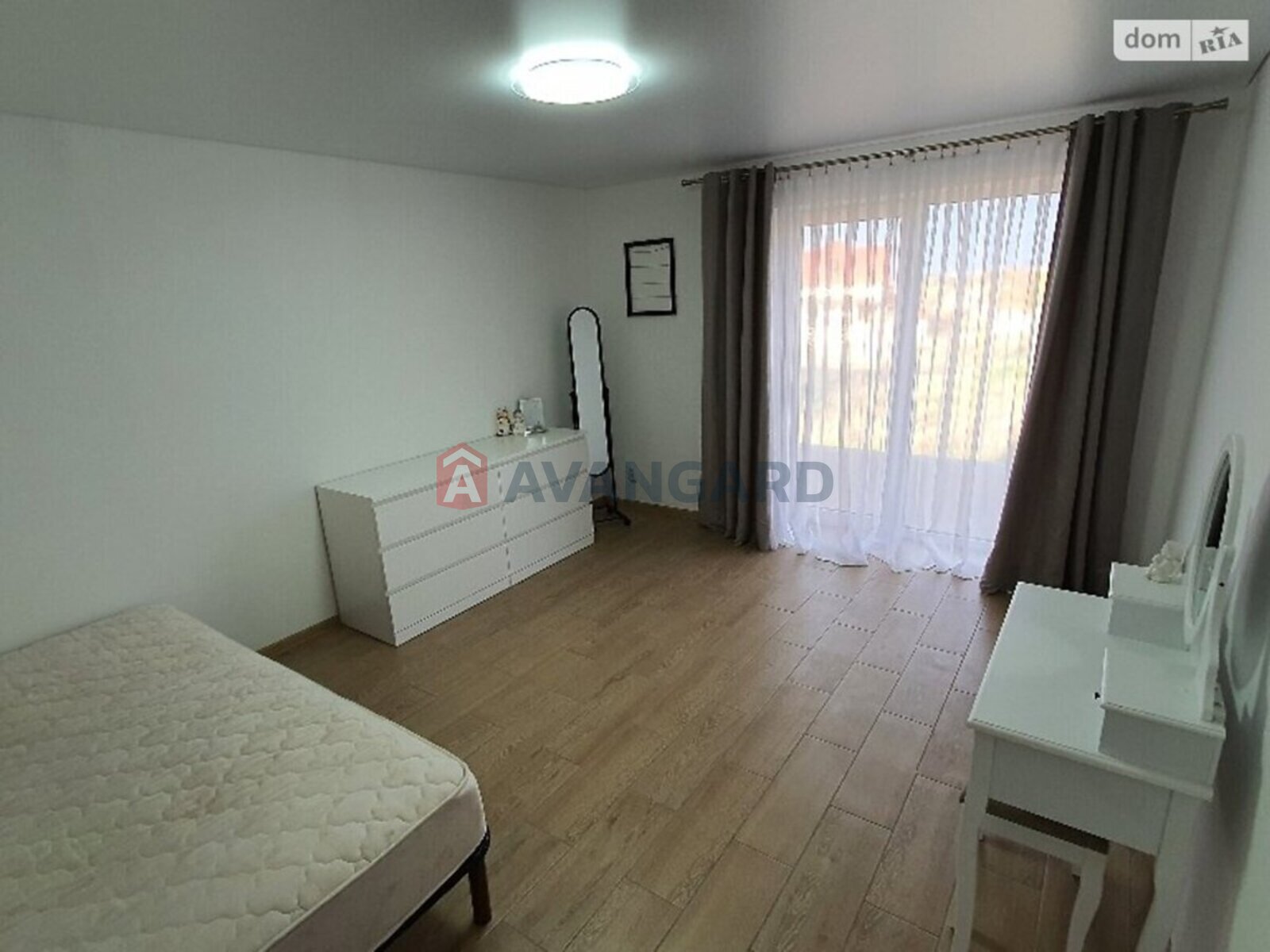 �������, 340 ��.�. ���� 21