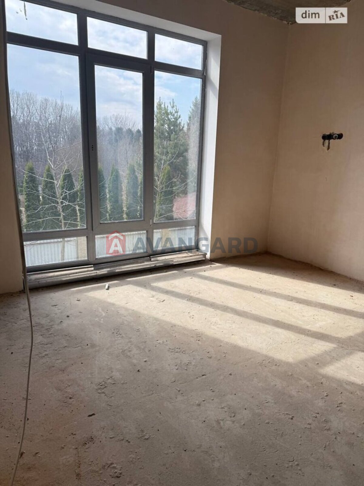 300 ��.�. ���� 20