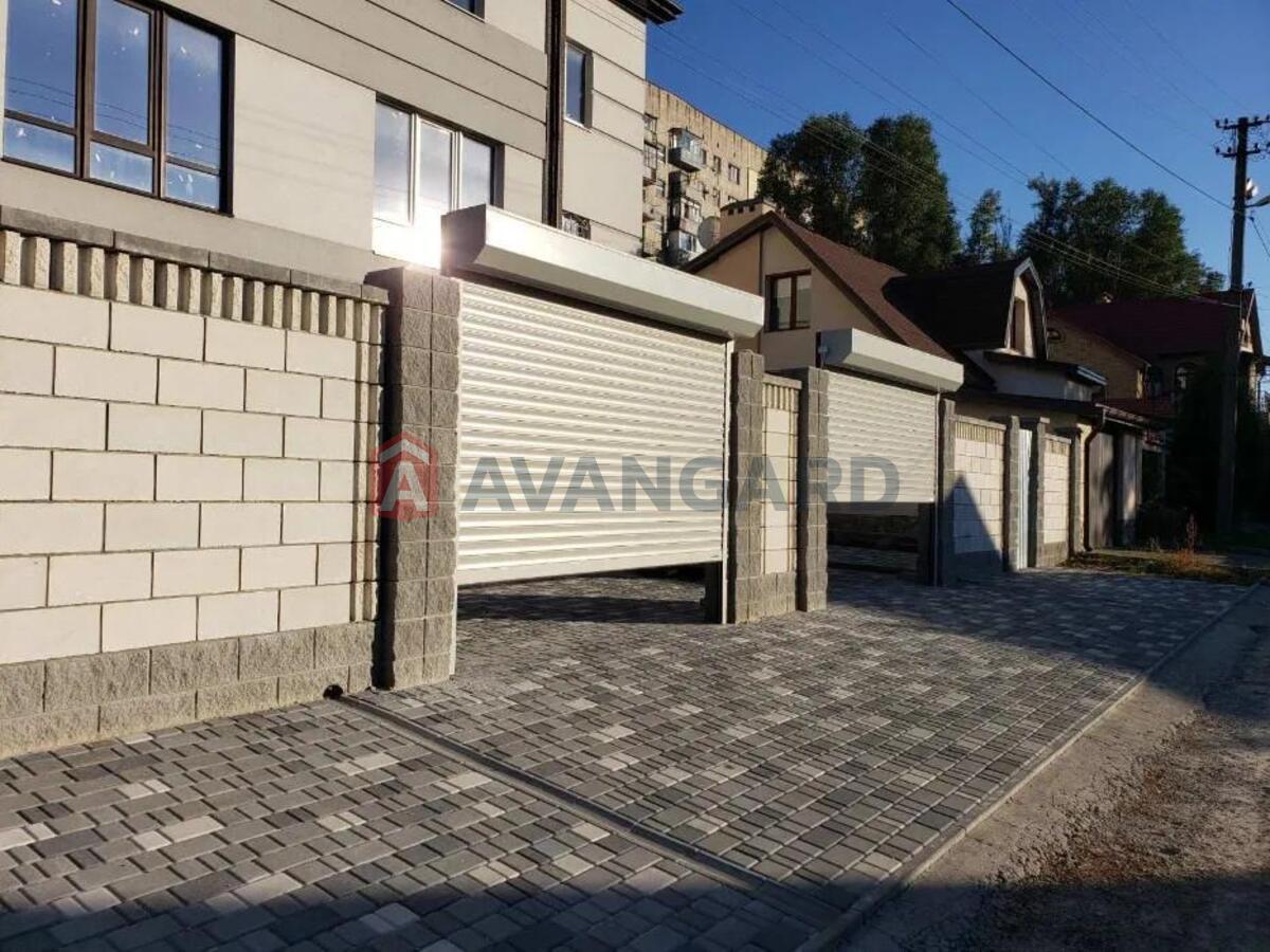 �������, 300 ��.�. ���� 2