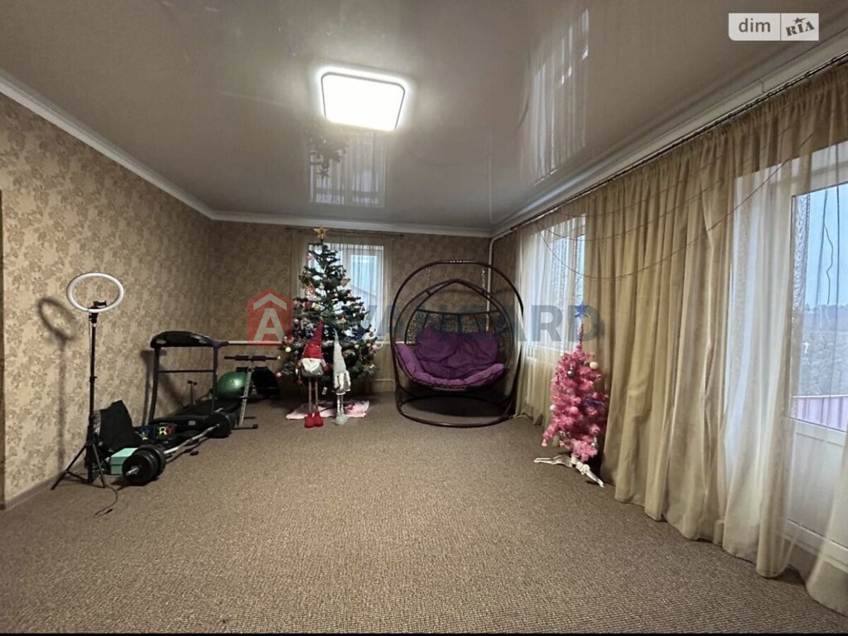 �������, 240 ��.�. ���� 18