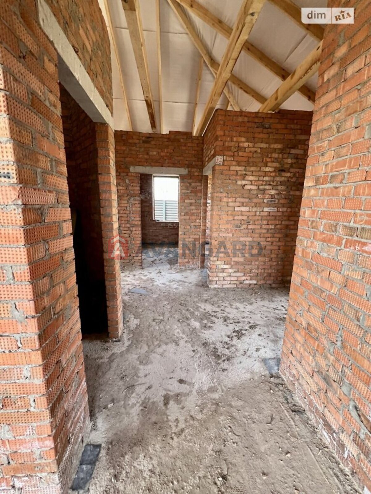 �������, 100 ��.�. ���� 9