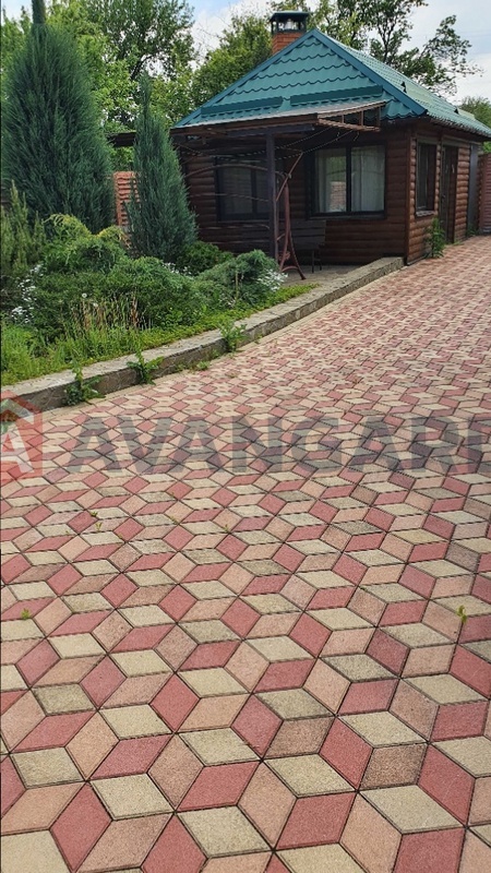 ����, 180 ��.�. ���� 1