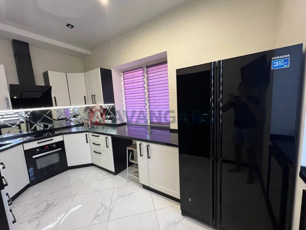 ���, 225 ��.�. ���� 13