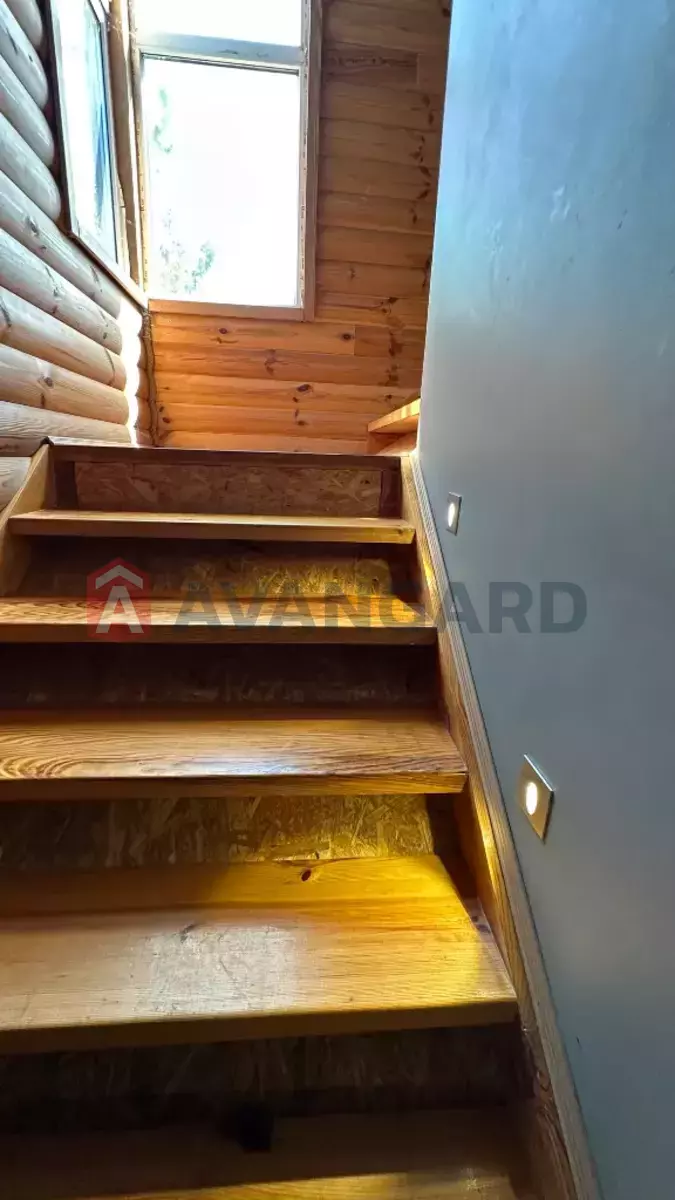 ����, 100 ��.�. ���� 15